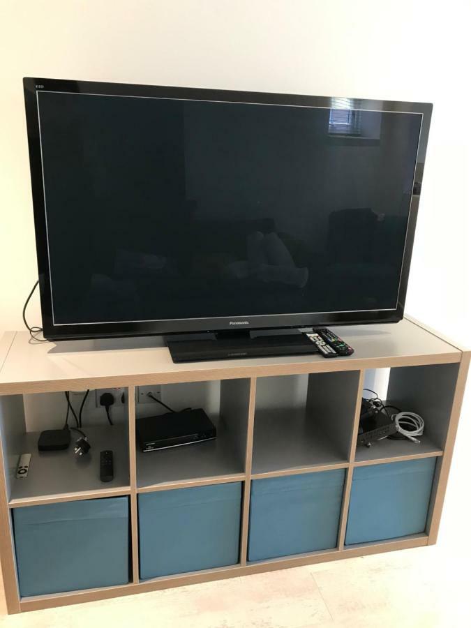 Lyme View Apartment 라임레지스 외부 사진